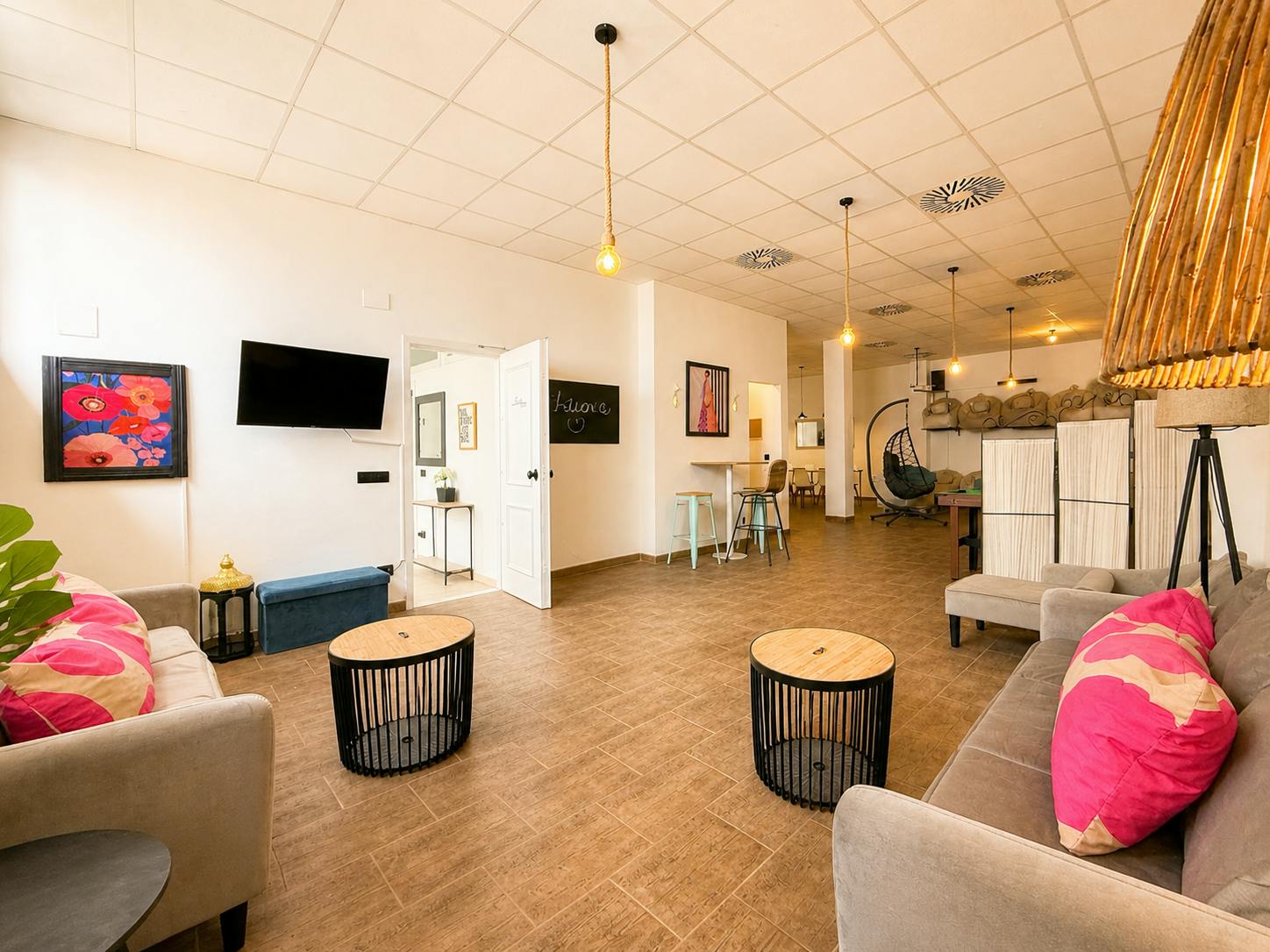 Single room Valencia, 1 bed, 9m² — photo 1