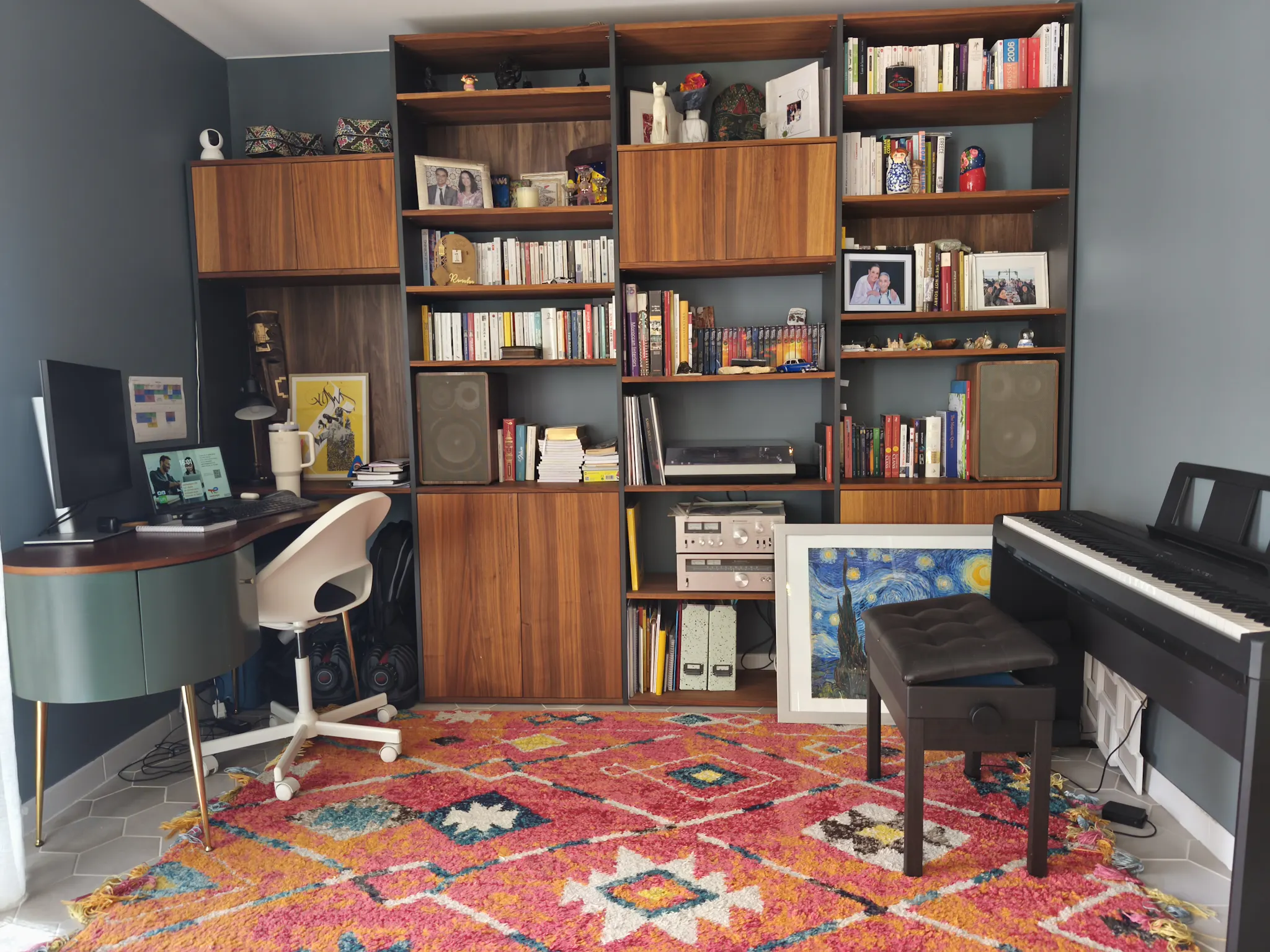 3-Bedroom Apartment in Allée Louis Chevrolet, Suresnes (1703952) ROOM 2