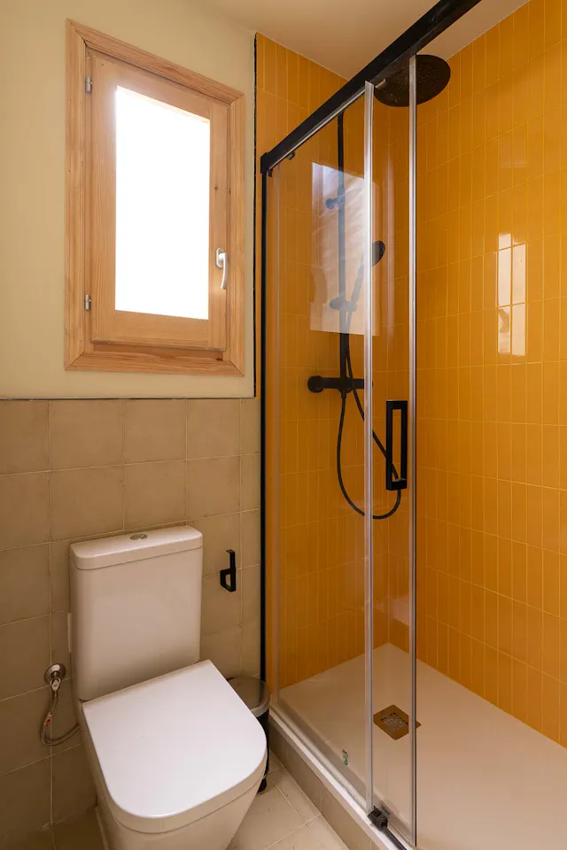 2-Bedroom Apartment in Carrer de Blasco de Garay, Barcelona (1704118) room image 80
