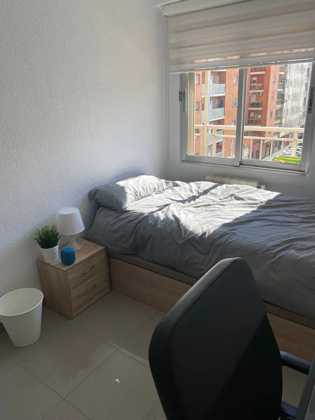 Private room in Carrer de Francesc Cubells, Valencia (1704255) room image 2