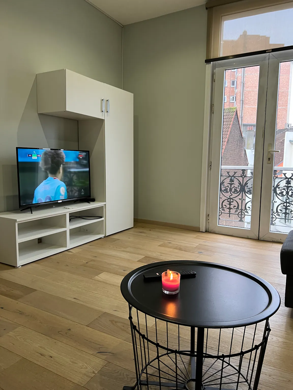 Rue des Eburons, Brussels preview