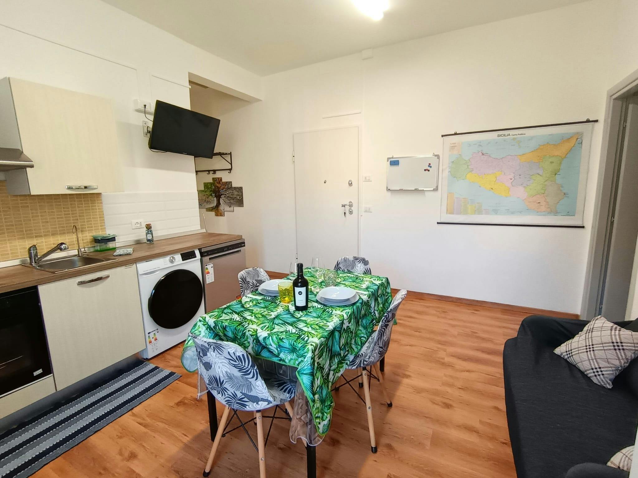 Квартира за оренду для 1 000 EUR на місяць у Modica, Via Vincenzo Gioberti