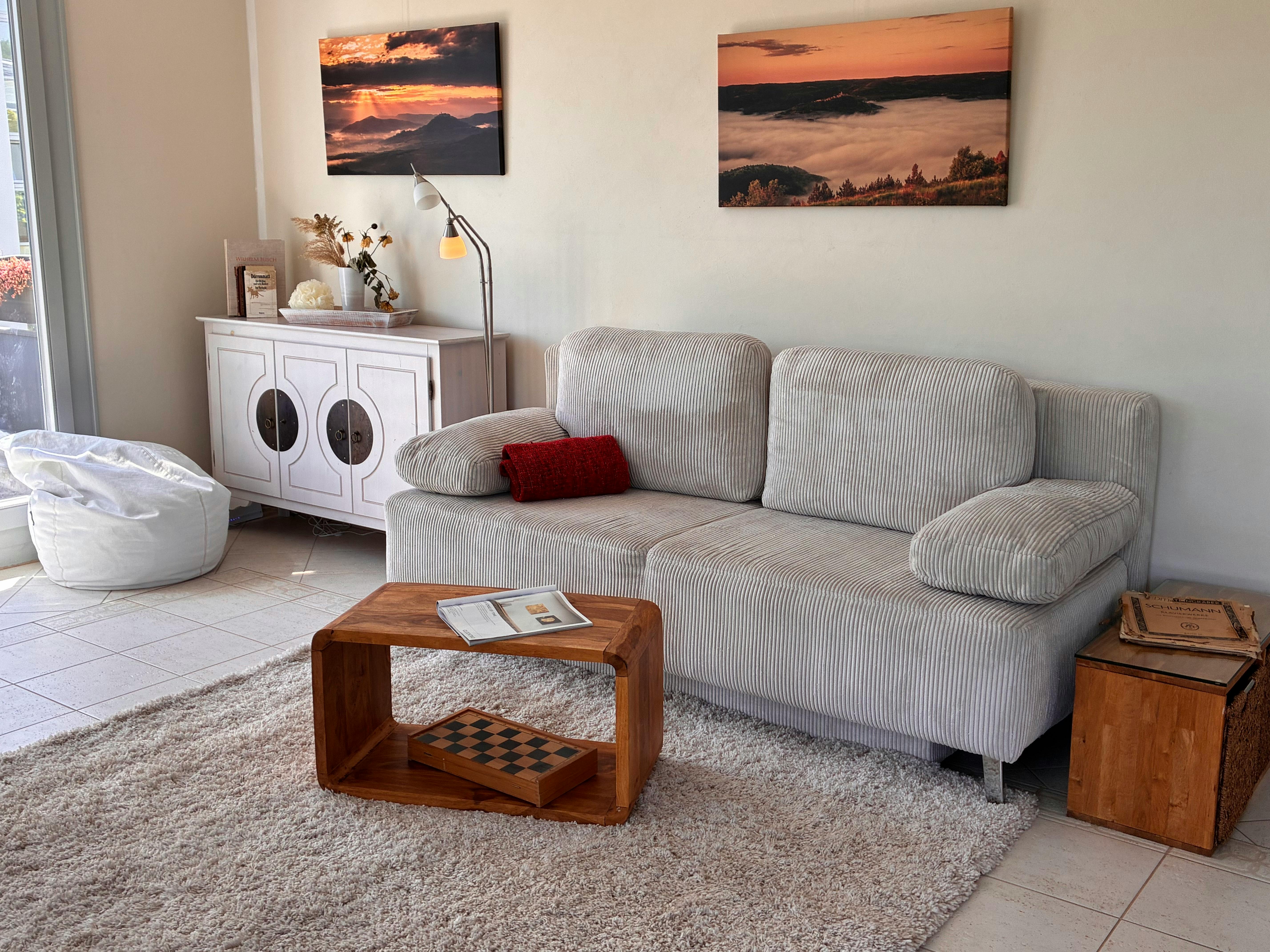 Apartment for rent for €1,990 per month in Munich, Centa-Herker-Bogen