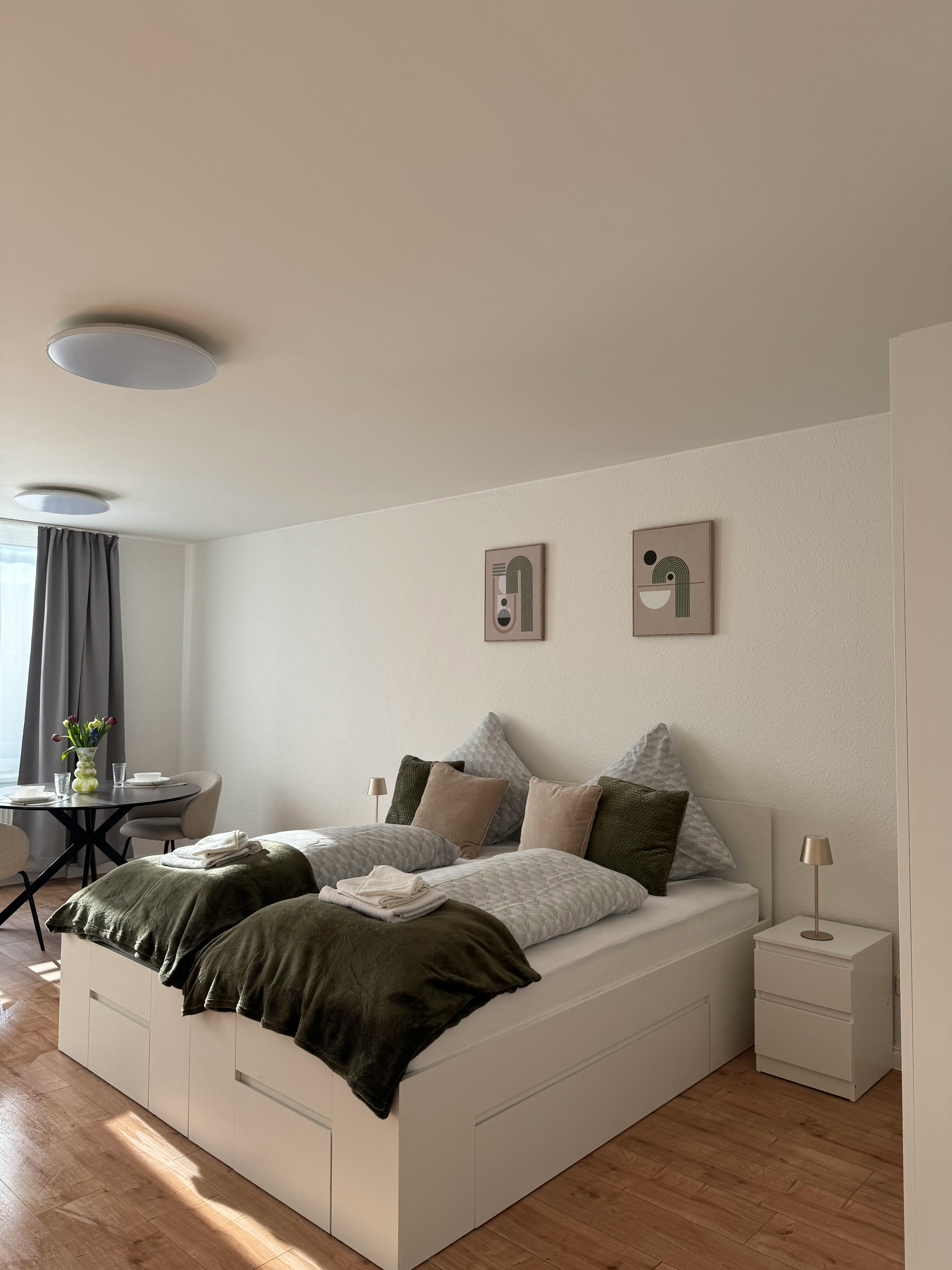 Студия сдается в аренду за 1 150 € в месяц в Hannover, Fuhrberger Straße