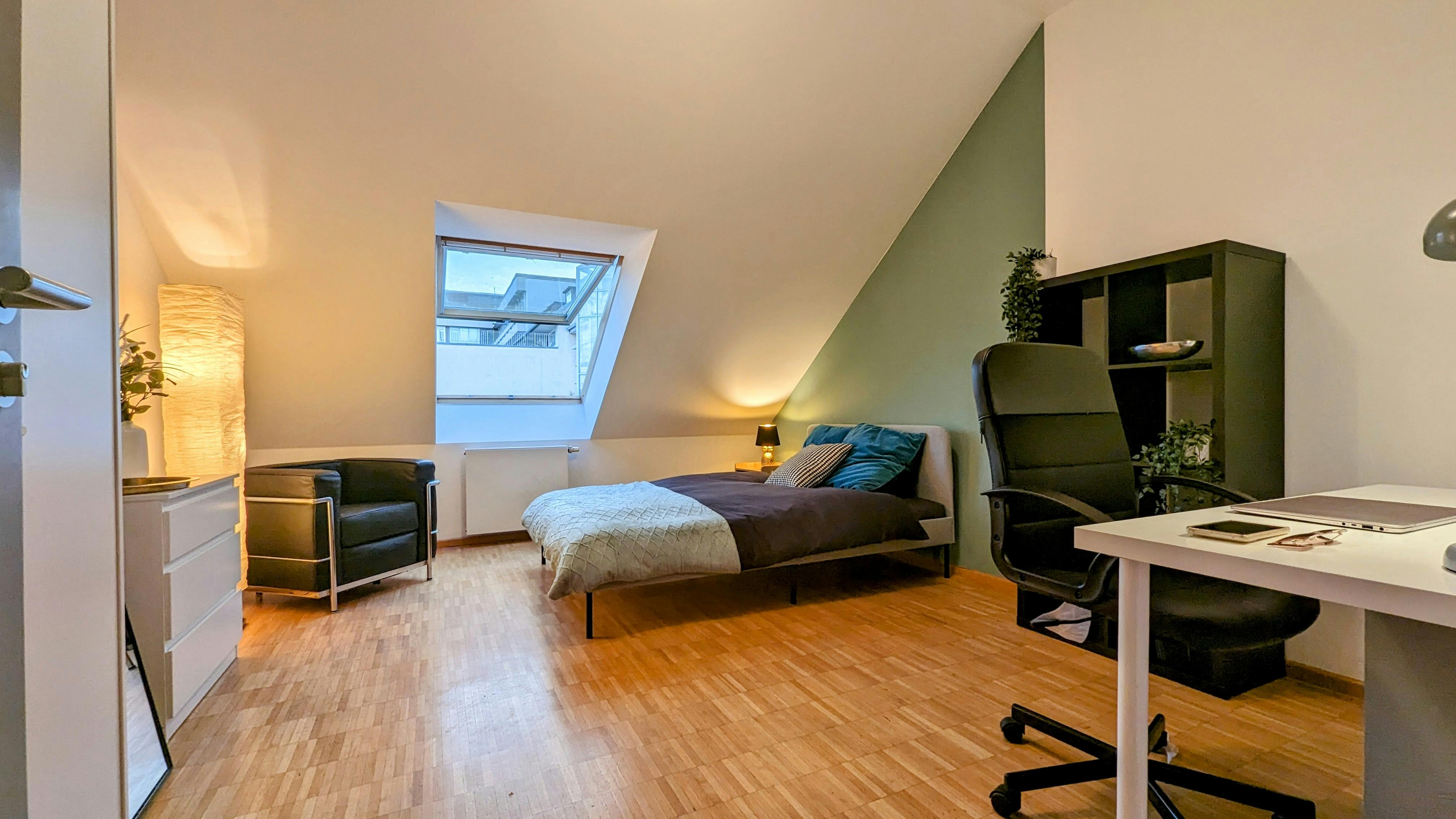 Private room in Augustenstraße, Munich (1704676) ROOM