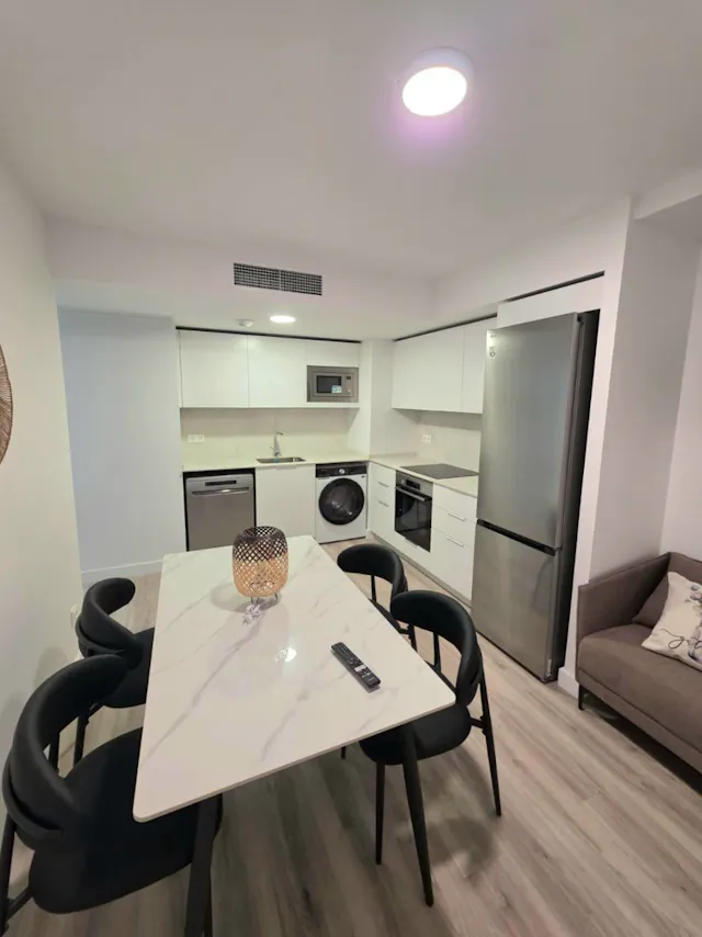 4-Bedroom Apartment in Carrer d'Esteve Ballester, Valencia (1704717) room image 2