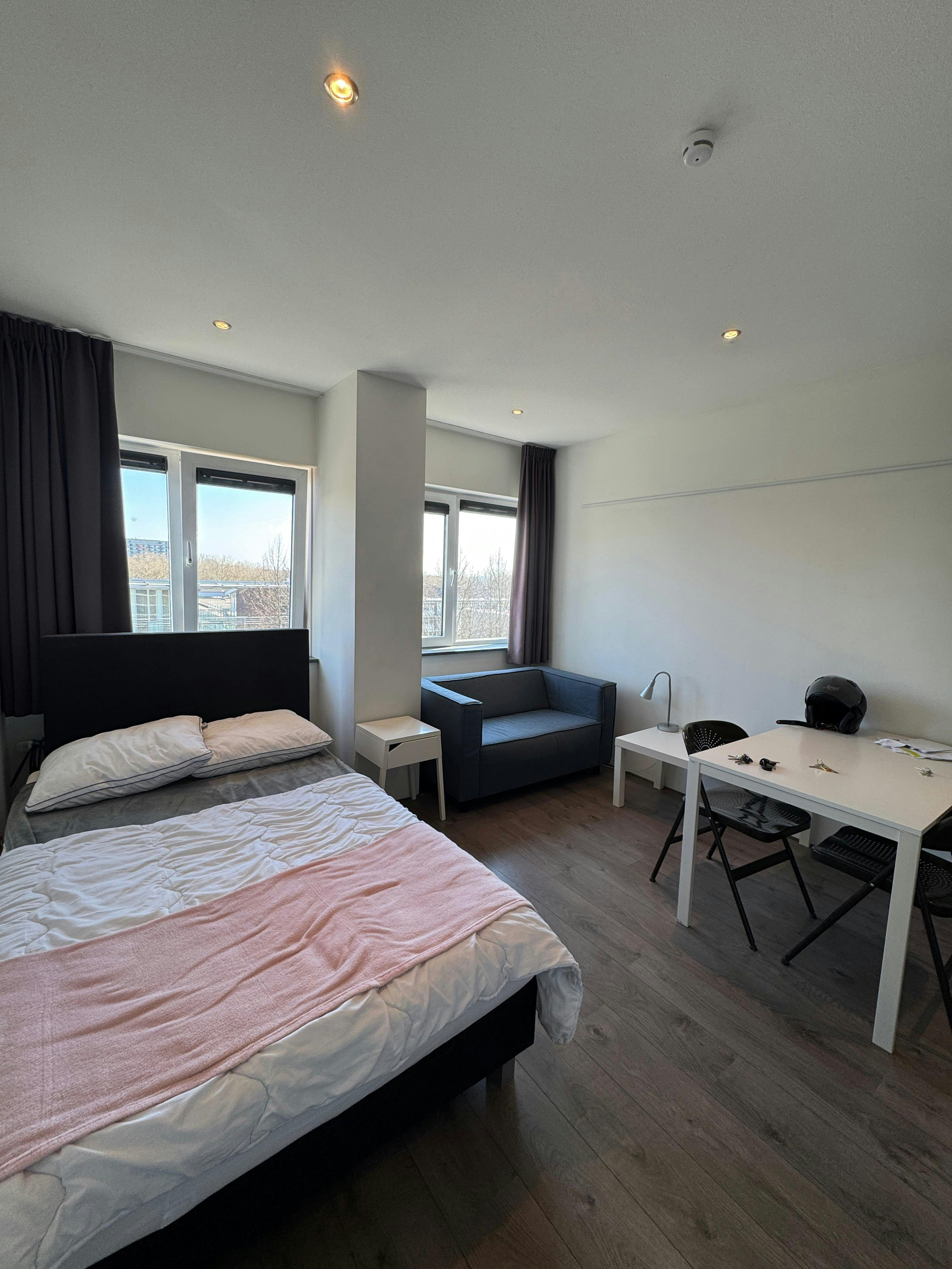 Студія за оренду для 1 500 EUR на місяць у Amsterdam, Van Heenvlietlaan