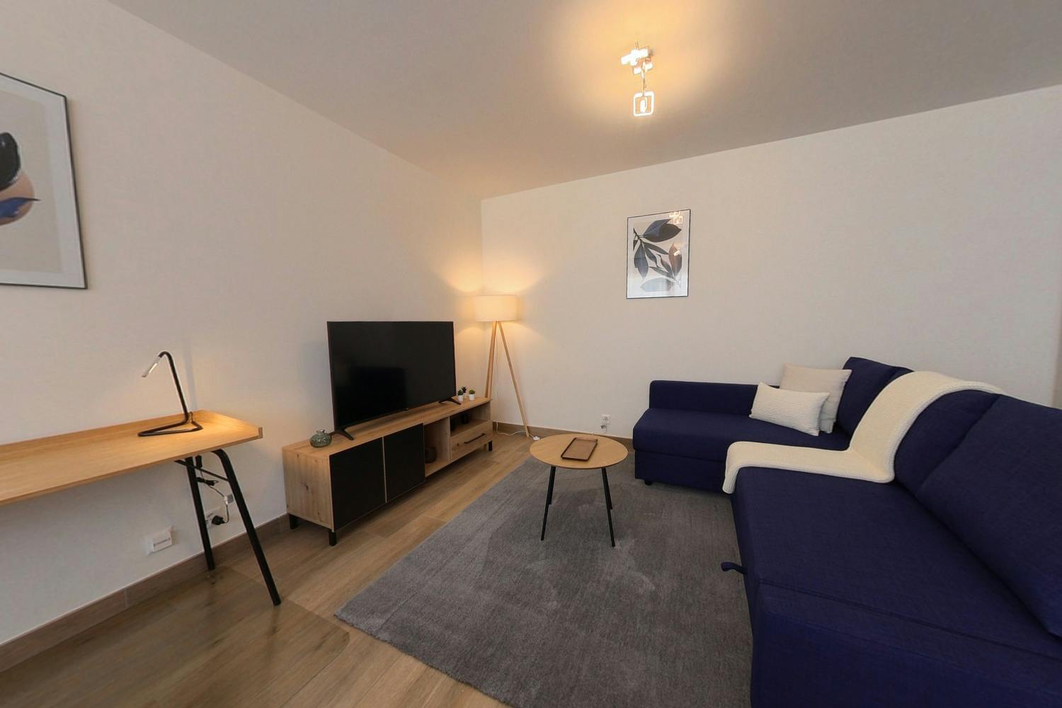 Apartment for rent for CHF 2,810 per month in Lausanne, Chemin du Couchant