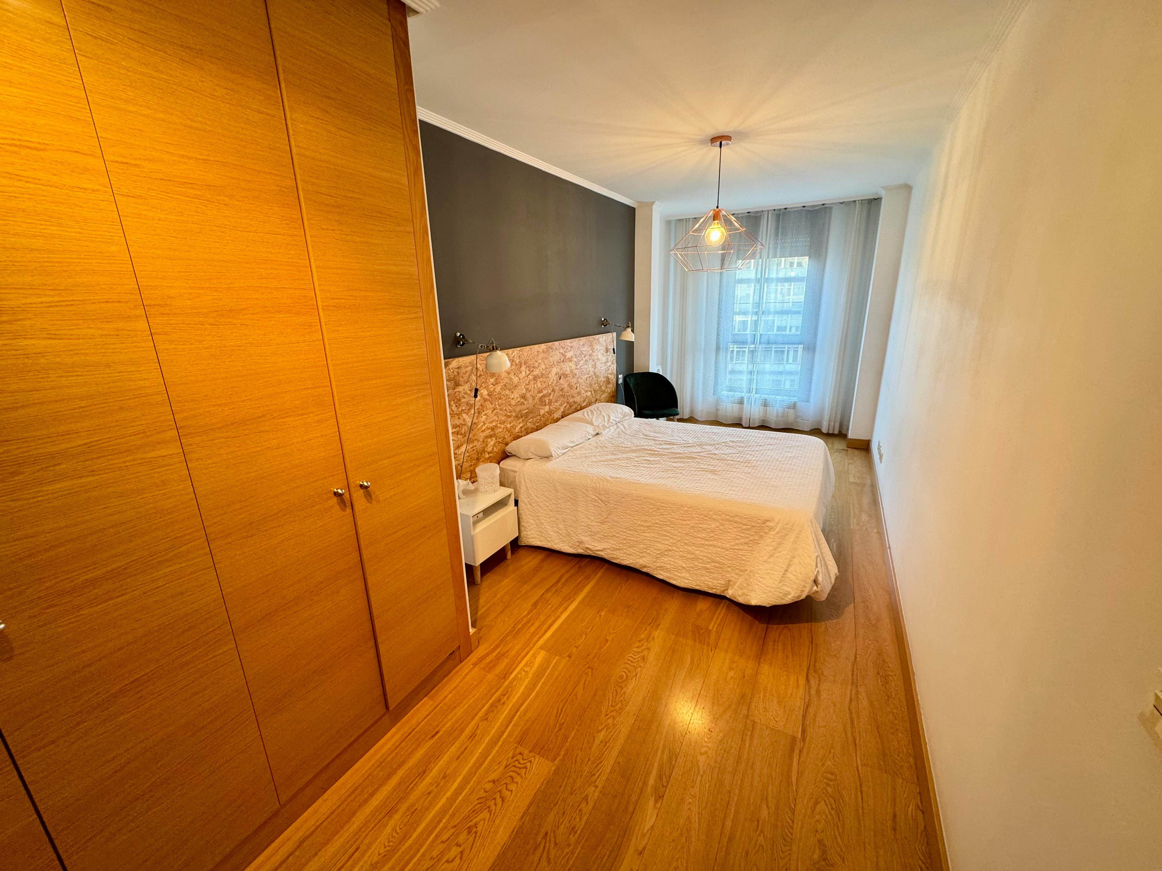 Single room Bilbao, 1 bed, 15m² — photo 1
