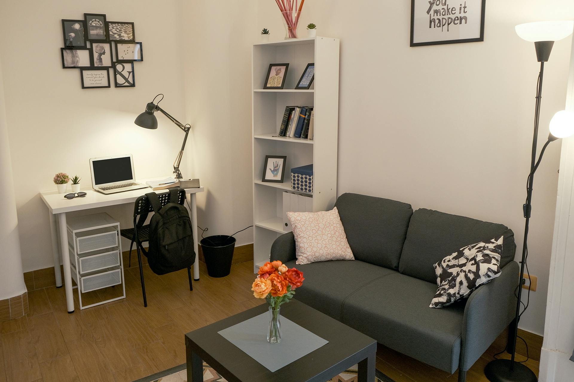 Private room in Via Enrico Pessina, Naples COMMON_AREA 3