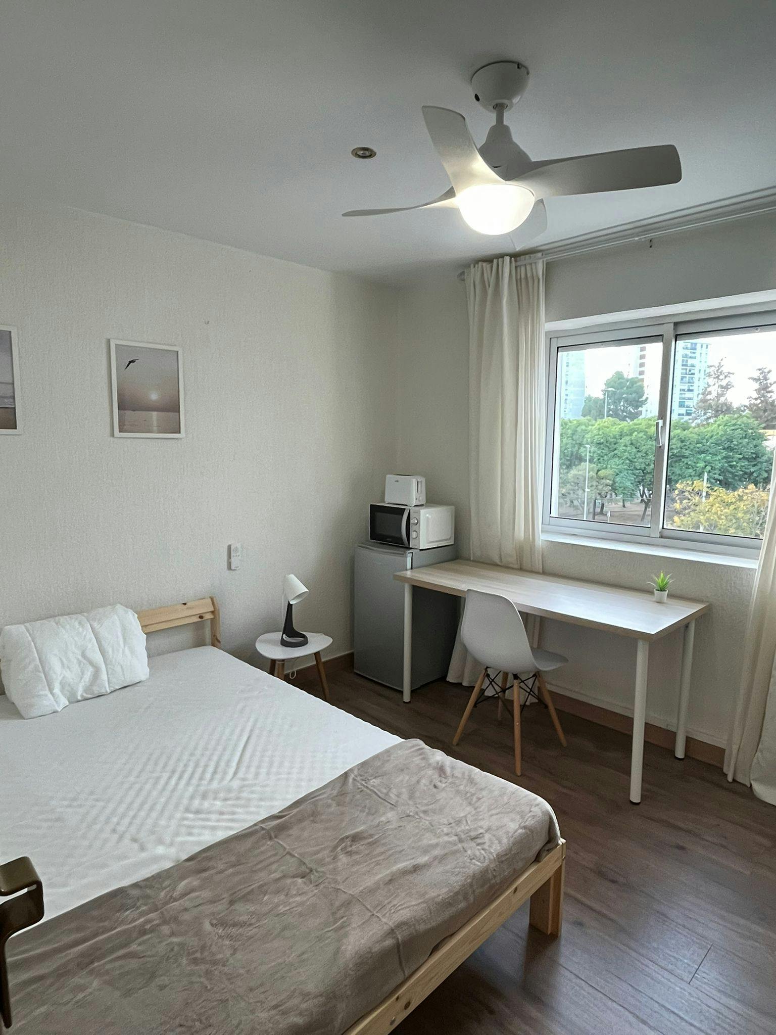 Privé kamer te huur voor € 350 per maand in Jerez de la Frontera, Plaza San Juan Bautista de la Salle