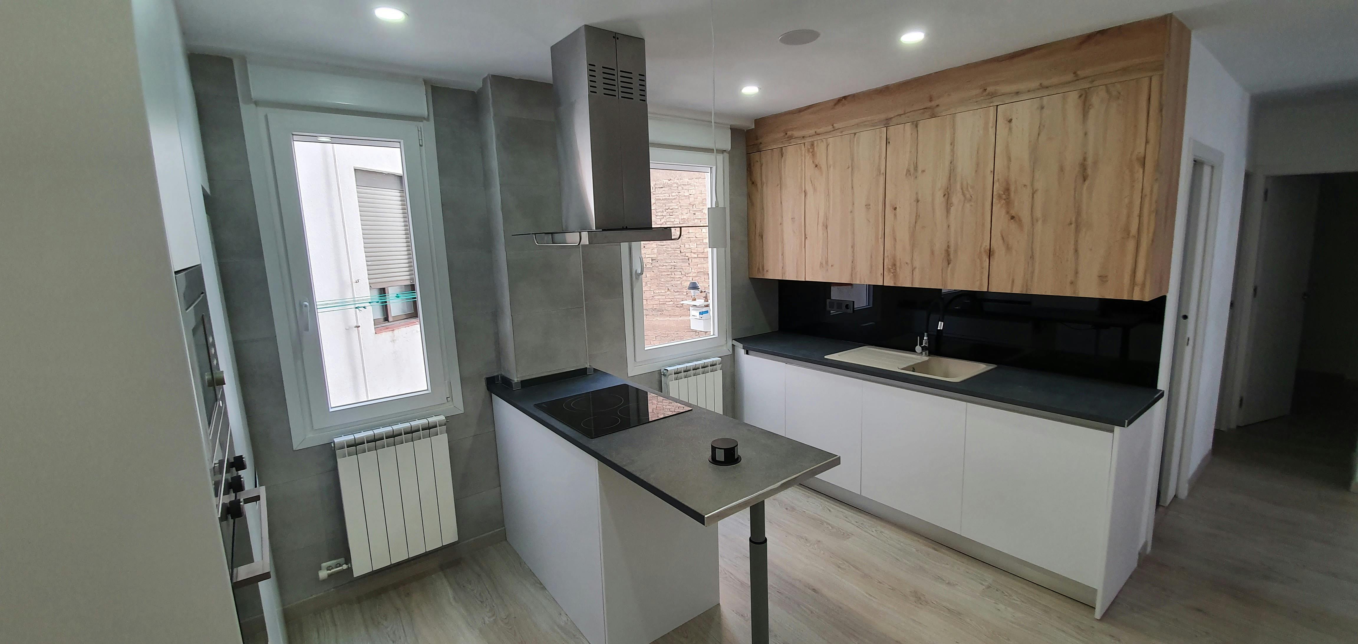Appartamento in affitto a 1750 € al mese a Zaragoza, Calle de Burgos