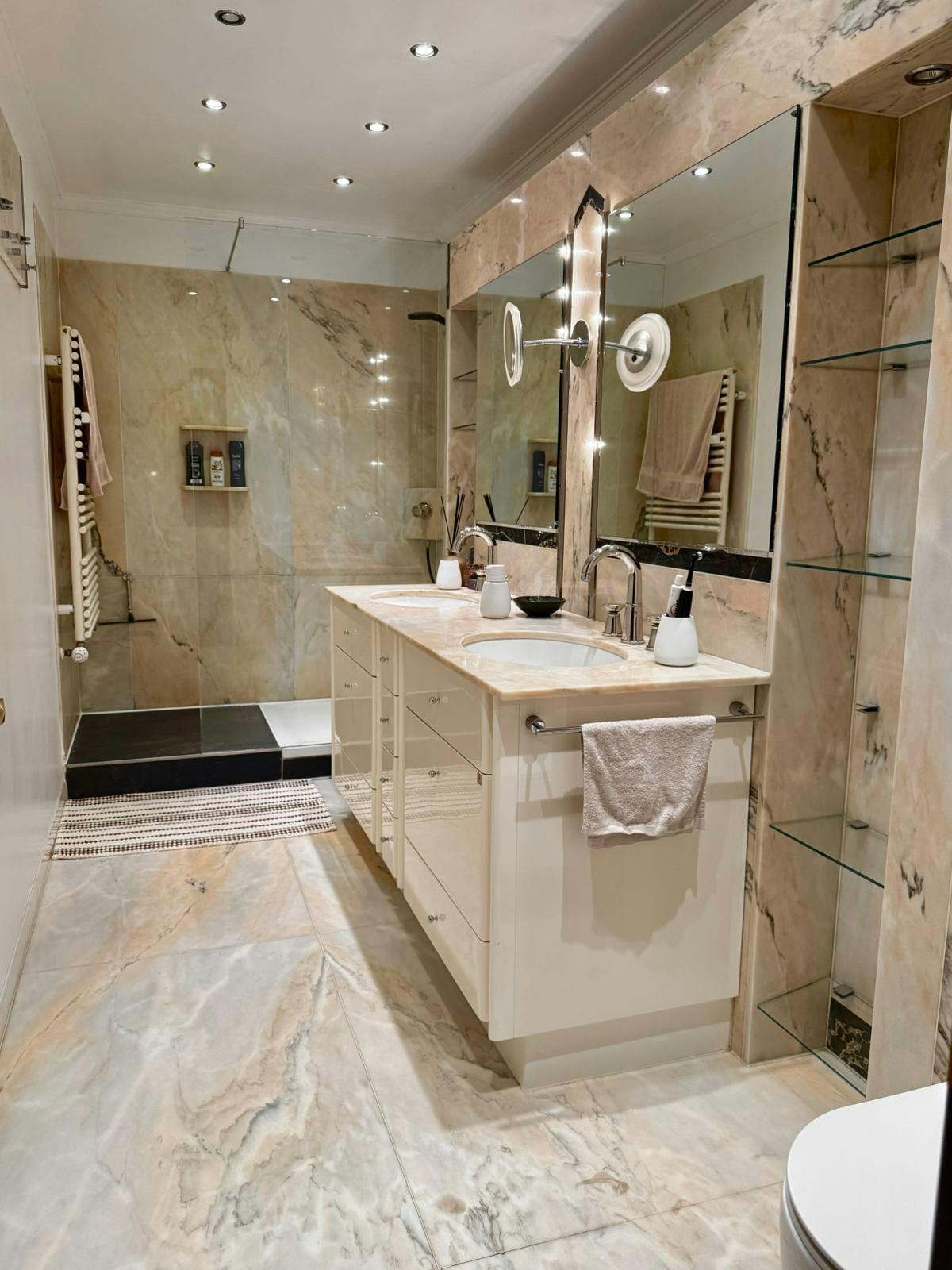 preview gallery tile