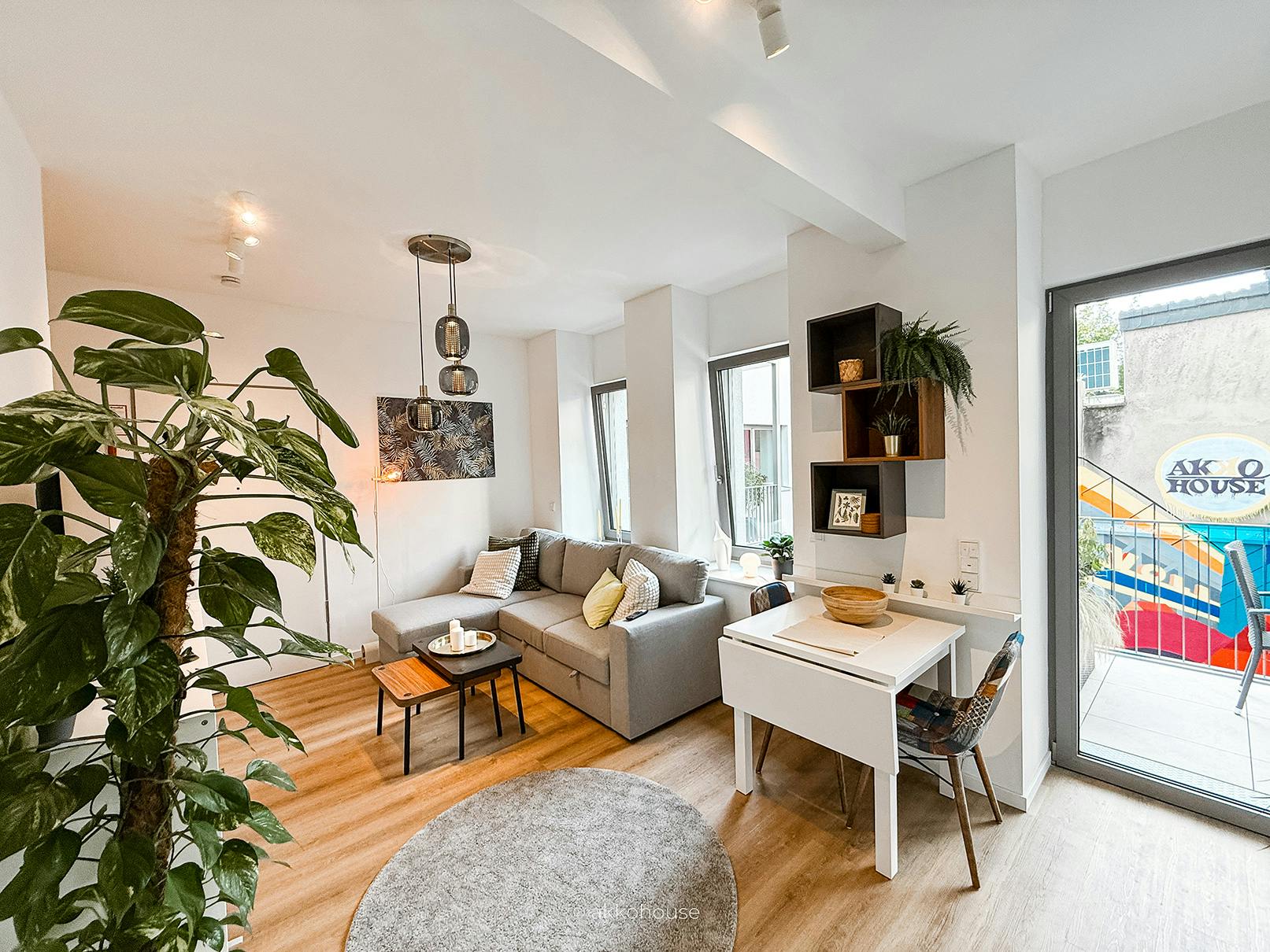 Apartment for rent for €1,930 per month in Aachen, Ottostraße