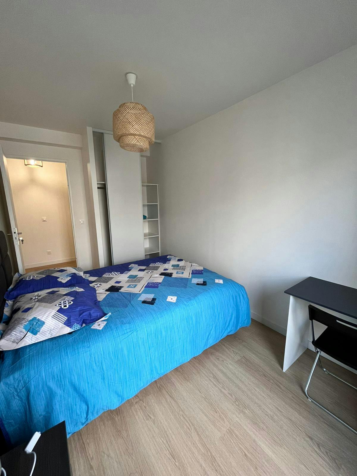 Single room Saint-Ouen-Sur-Seine, 1 bed, 11m² — photo 5