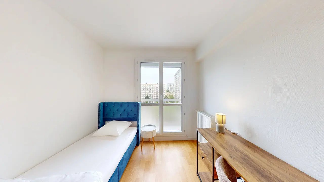 私人房间 正在以 €410 的月租出租，其位于 Rennes, Rue du Bourbonnais