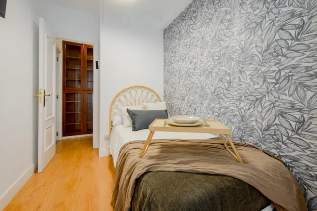 Private room in Calle de Biarritz, Madrid (1705198) room image 2
