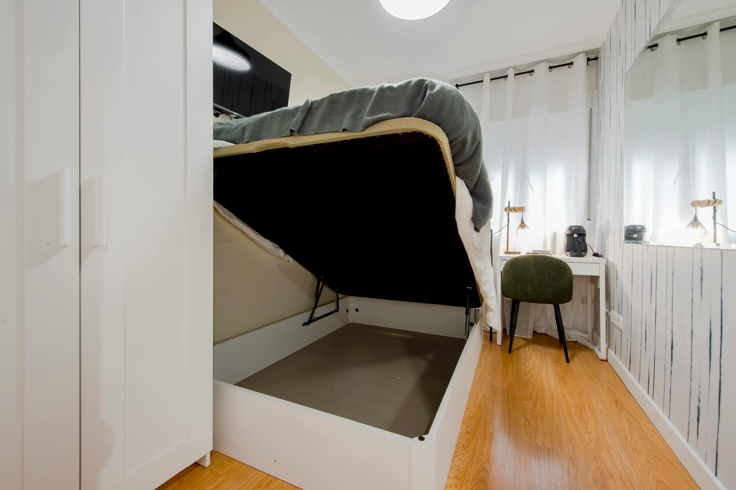 preview gallery tile