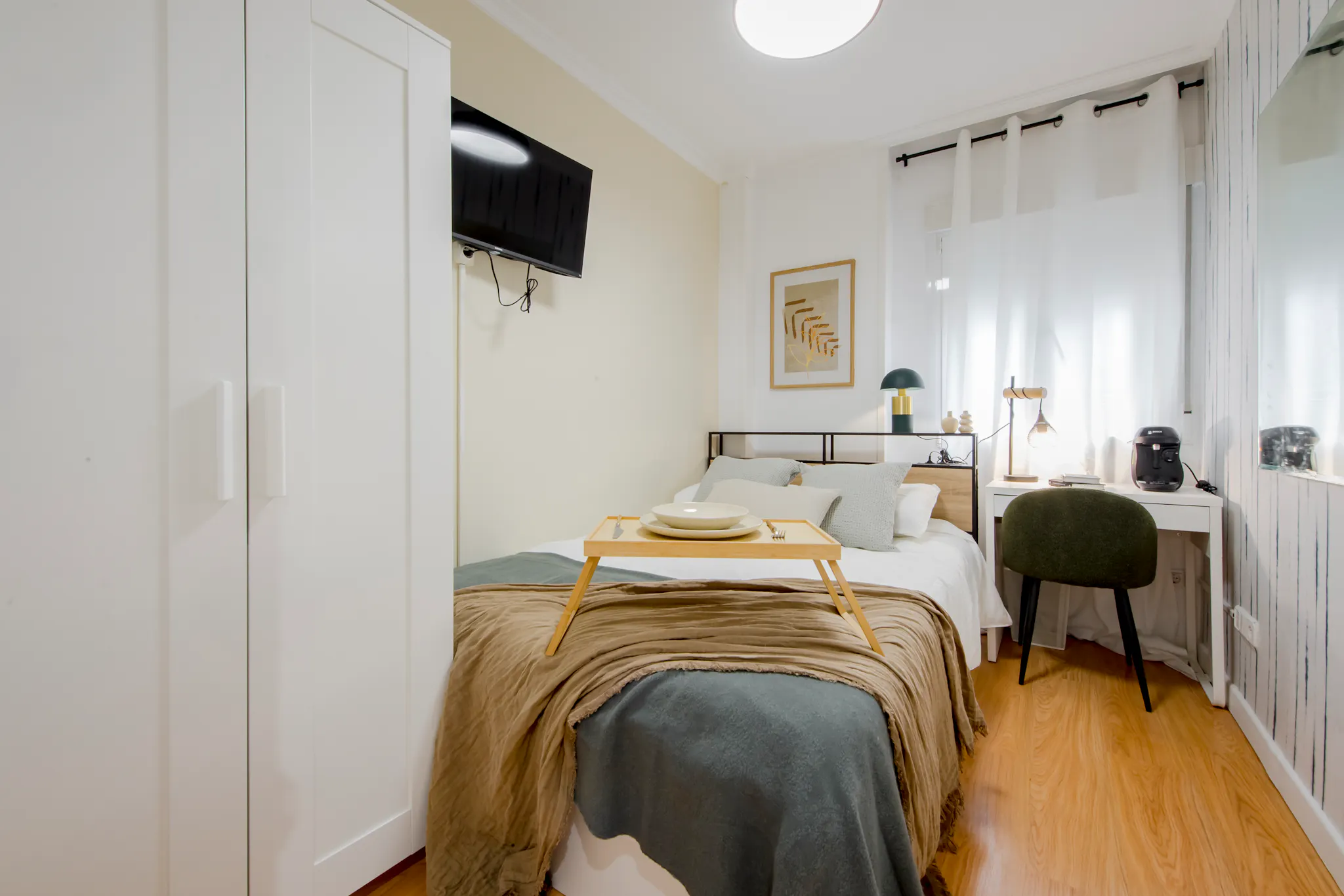 Calle de Biarritz, Madrid preview