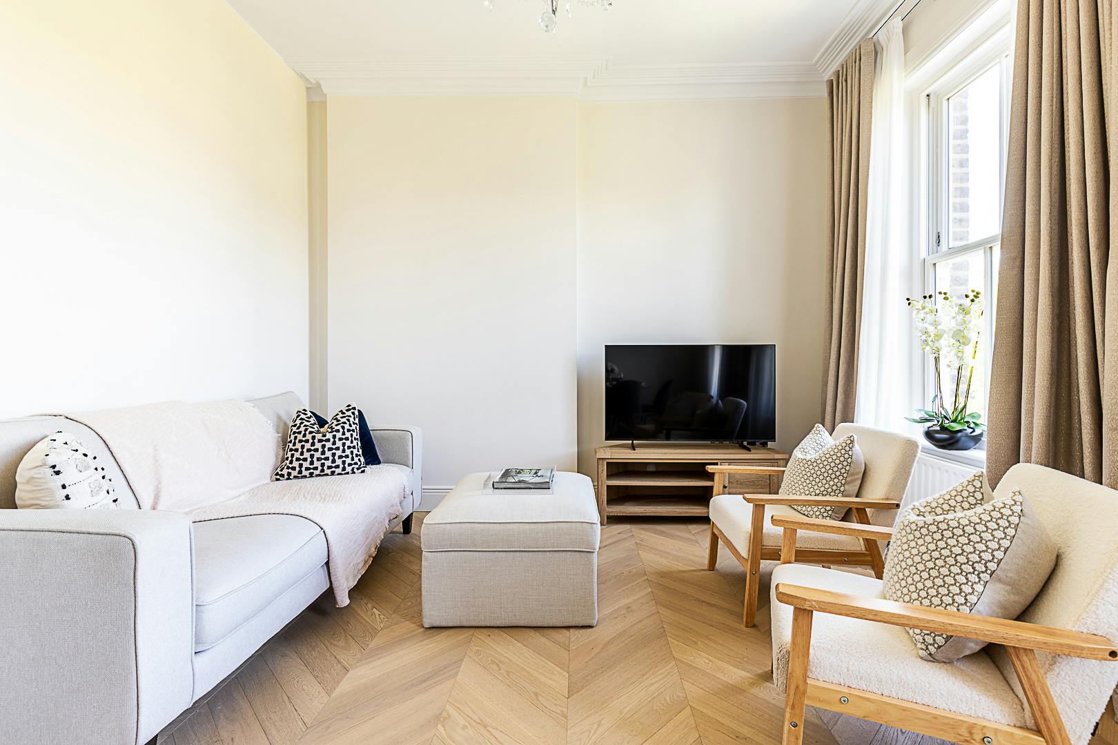 Appartement te huur voor £ 4.256 per maand in London, Greencroft Gardens