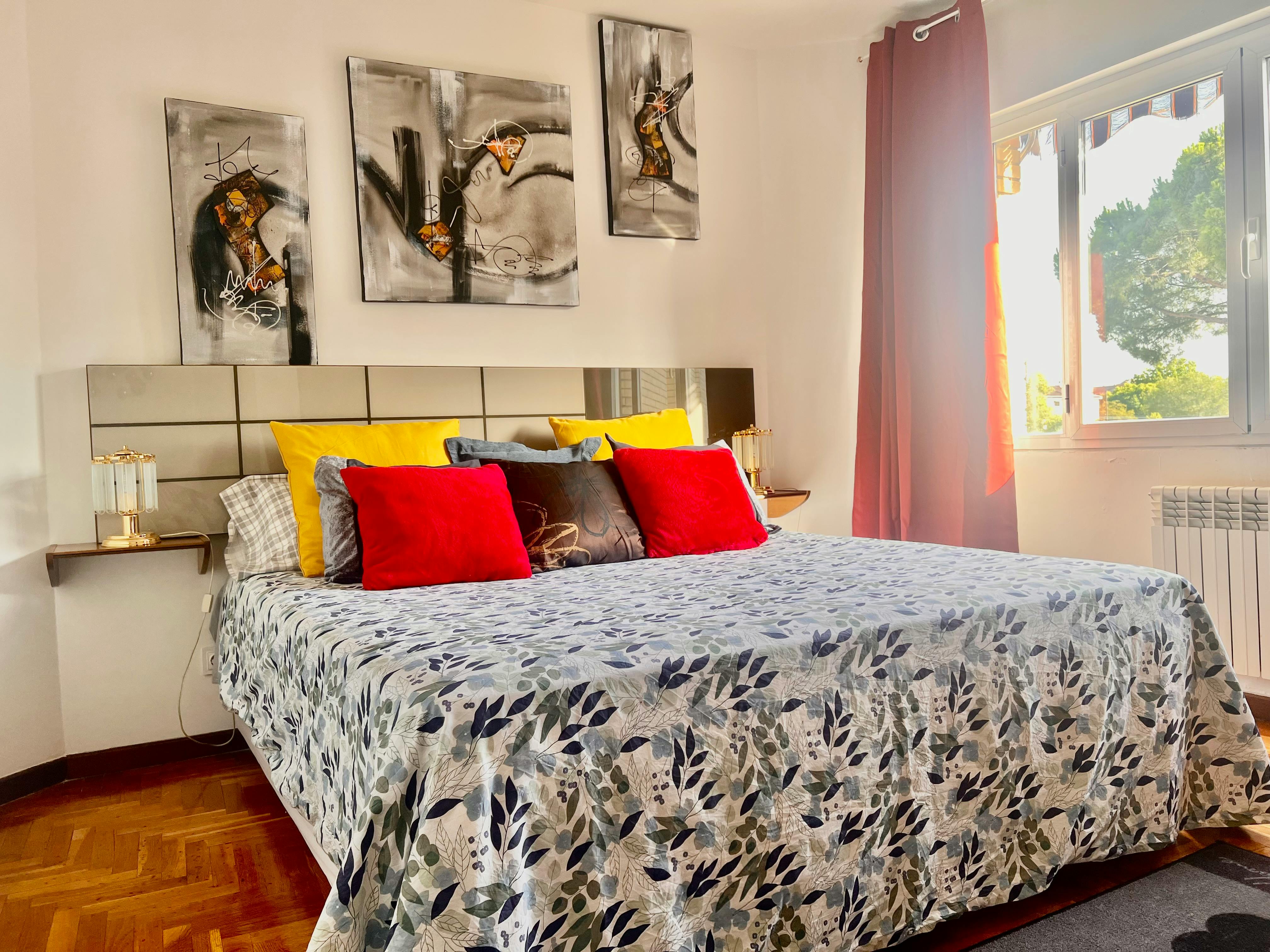 Calle de Valencia, Pozuelo de Alarcón preview