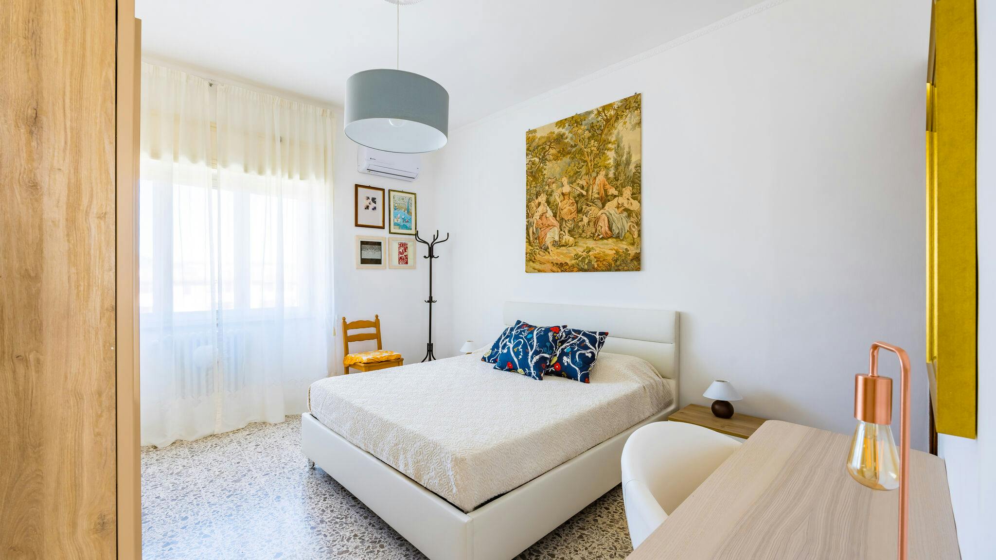 Appartement à louer pour 1 €/mois à Naples, Via Coriolano