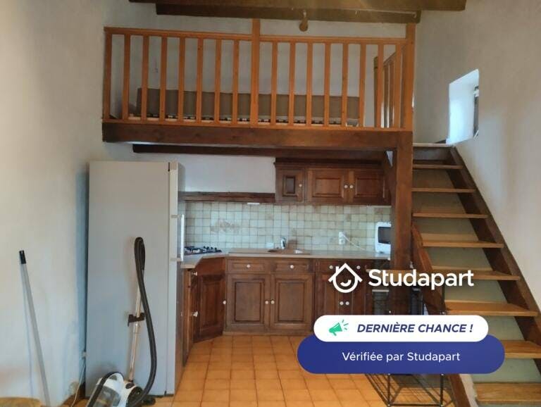 Appartement à louer pour 780 €/mois à Aix-en-Provence, Route de Marseille
