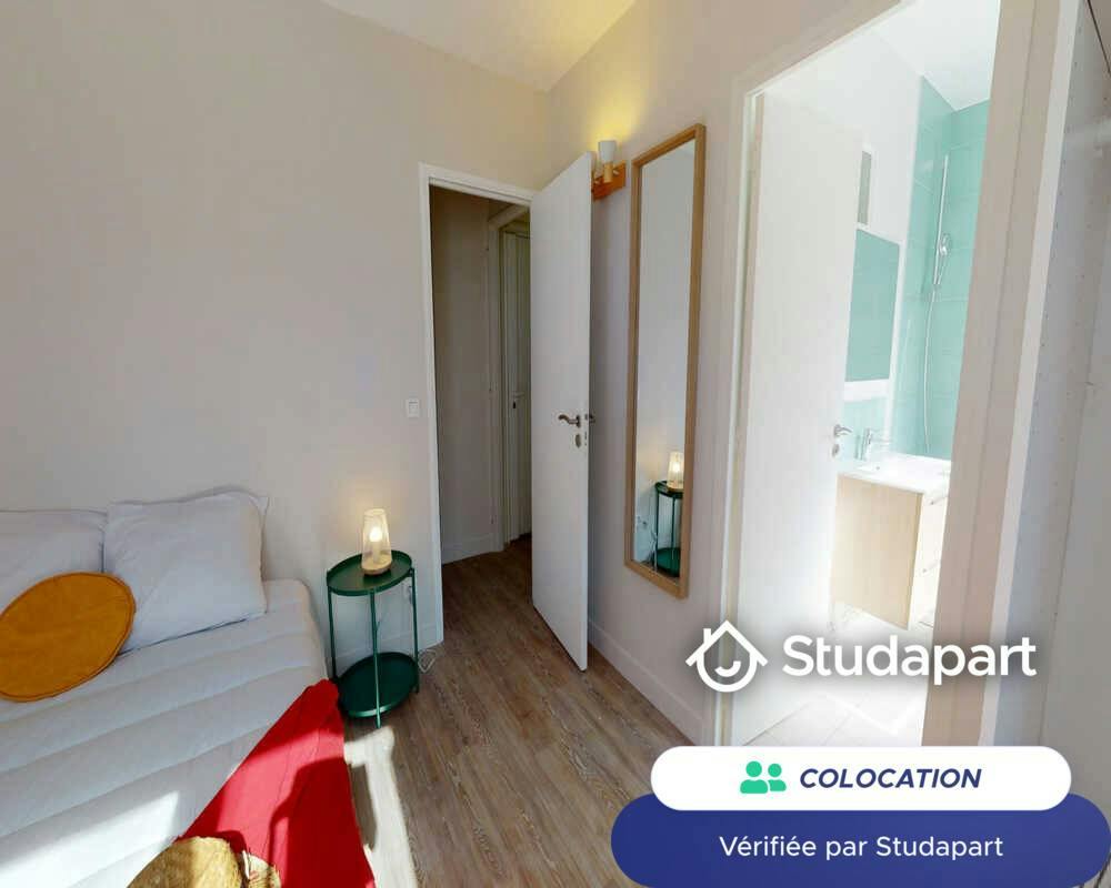 Private room for rent on Rue Esquirol, Paris - Vue 3
