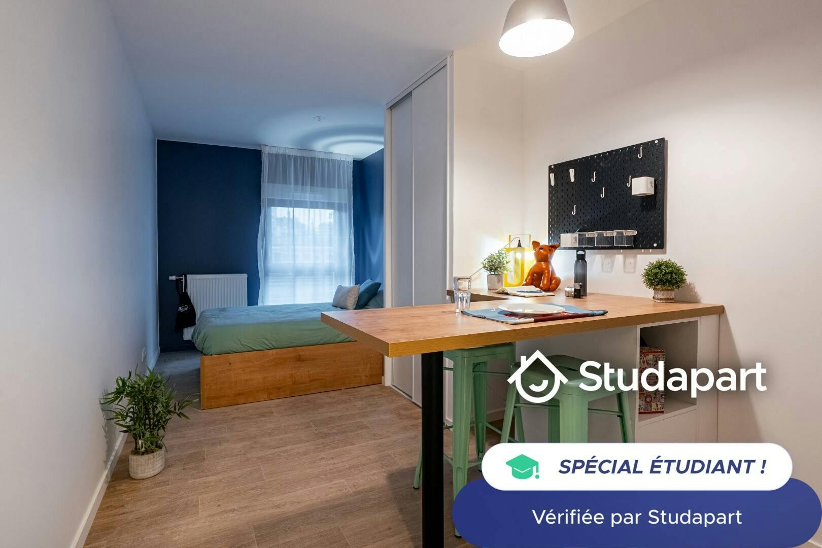 WG-Zimmer zu mieten für 550 € pro Monat in Chambéry, Chemin de la Rotonde
