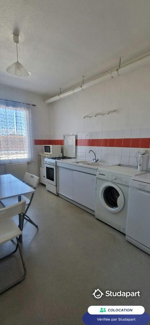 Private room for rent on Cours Journu Auber, Bordeaux - Vue 5
