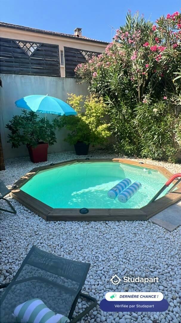 Pièce à Avignon