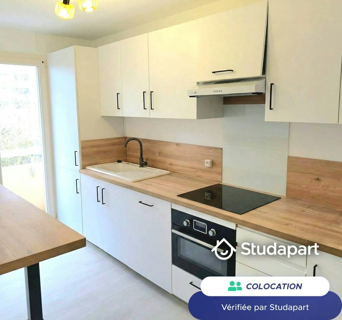 Private room for rent for €425 per month in Angers, Avenue Jean XXIII