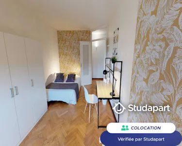 Private room for rent on Rue Garibaldi, Lyon