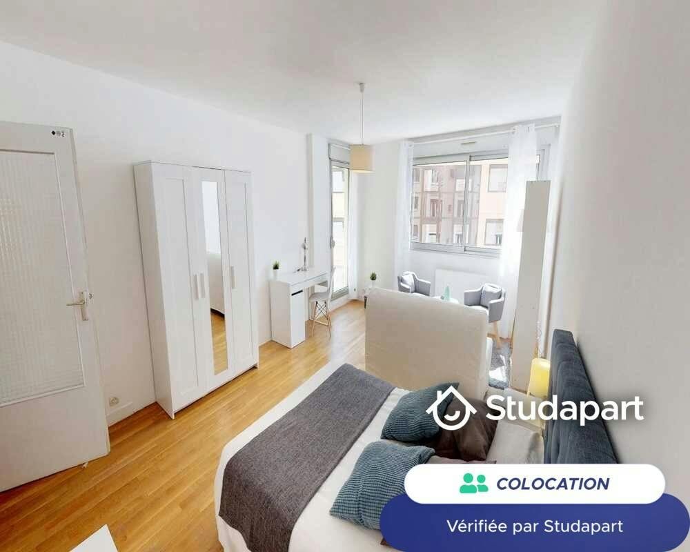 Private room for rent on Rue Juliette Récamier, Lyon - Plus