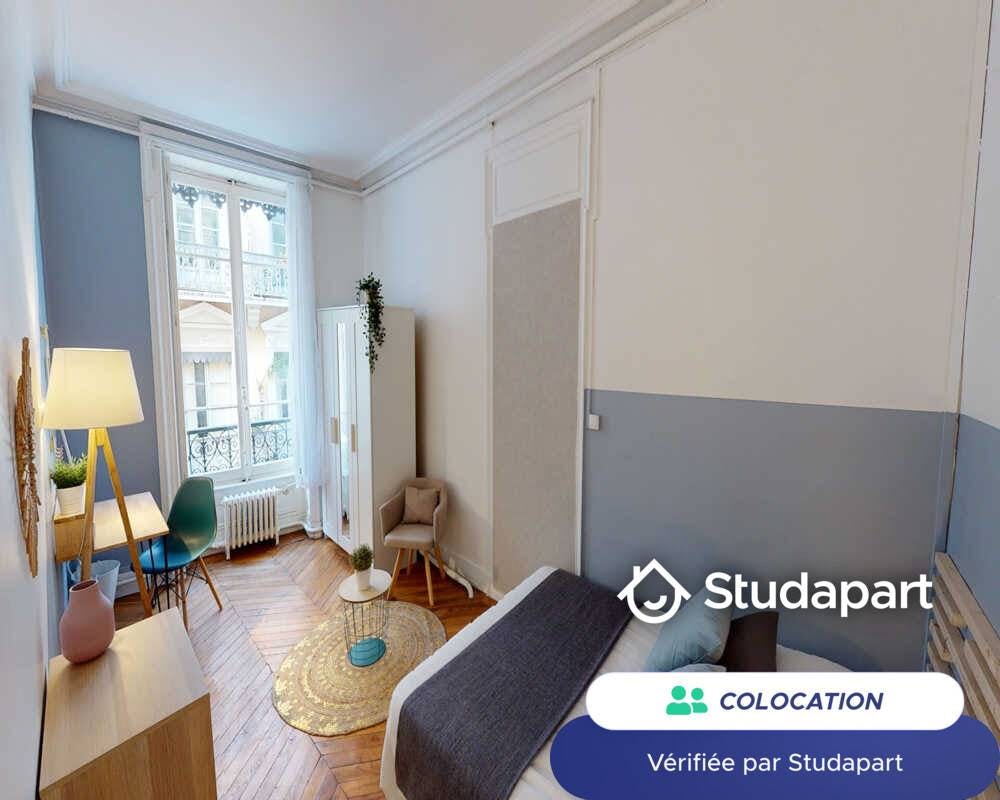 Private room for rent on Rue Constantine, Lyon