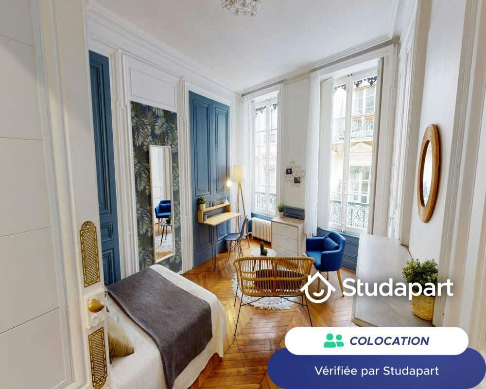 Private room for rent on Rue Constantine, Lyon
