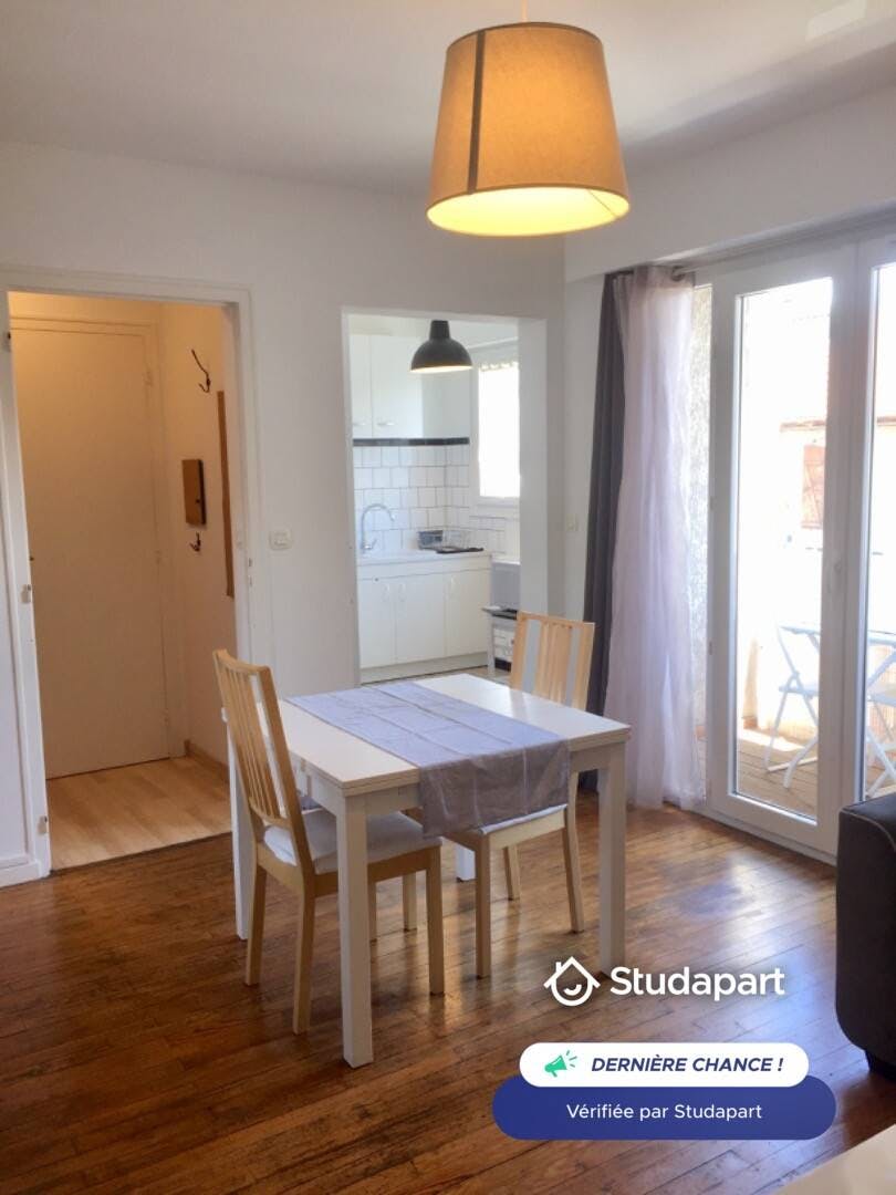 Apartment for rent for €622 per month in Grenoble, Rue d'Alembert