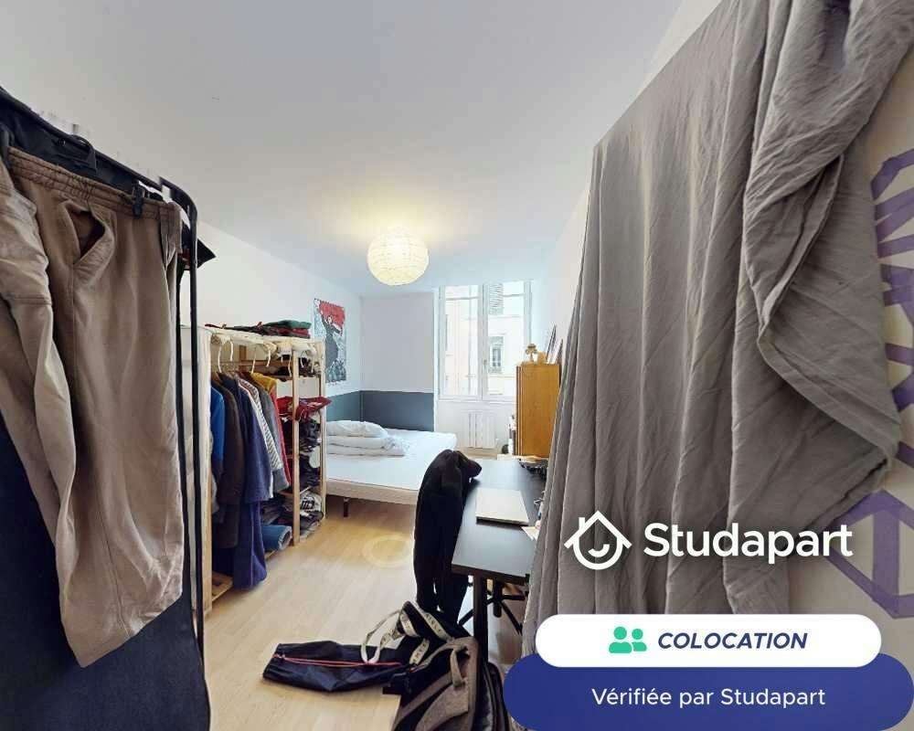 Private room for rent on Place Voltaire, Lyon - Vue 3
