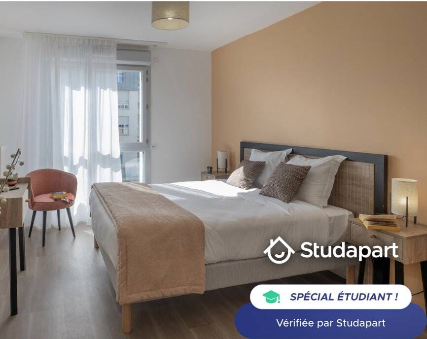 WG-Zimmer zu mieten für 942 € pro Monat in Téteghem-Coudekerque-Village, Rue Charles Hennebelle