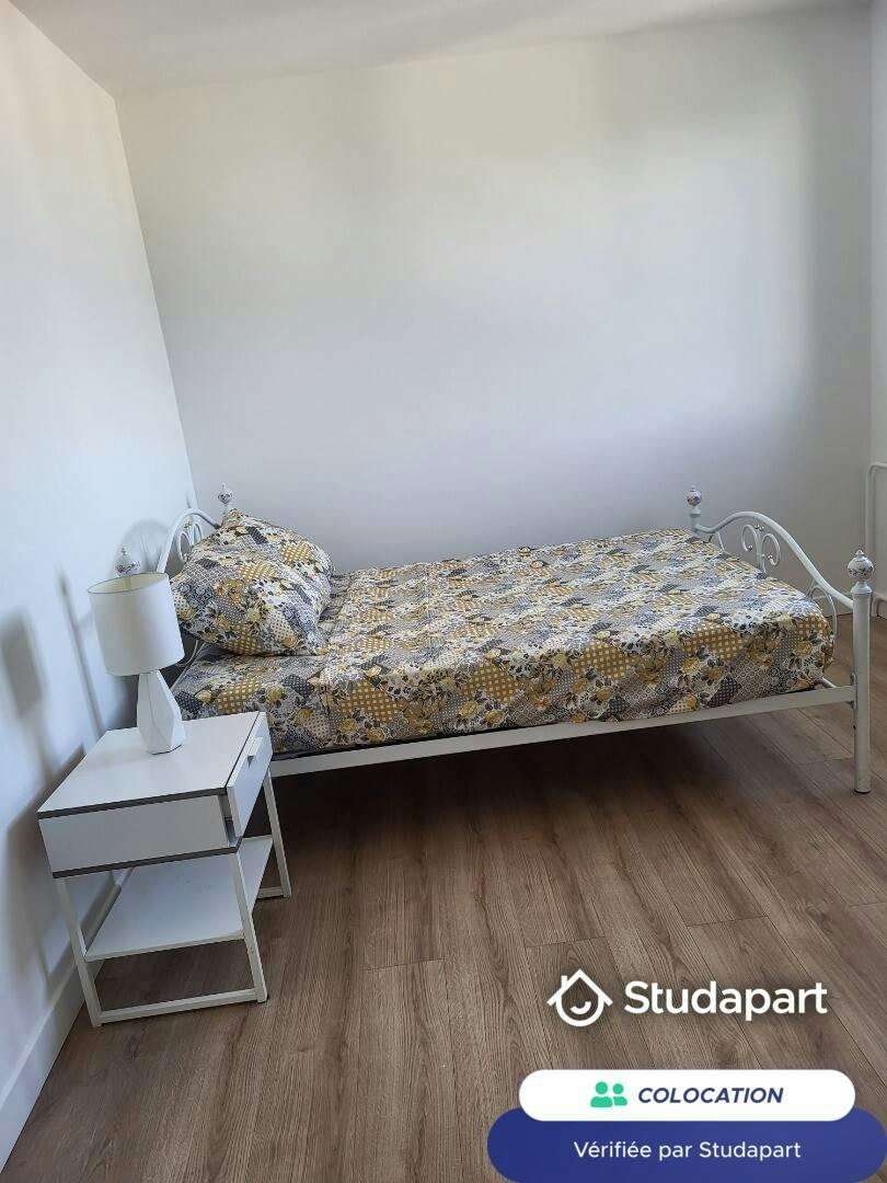 Отдельная комната сдается в аренду за 475 € в месяц в Creil, Allée de la Pierre Blanche