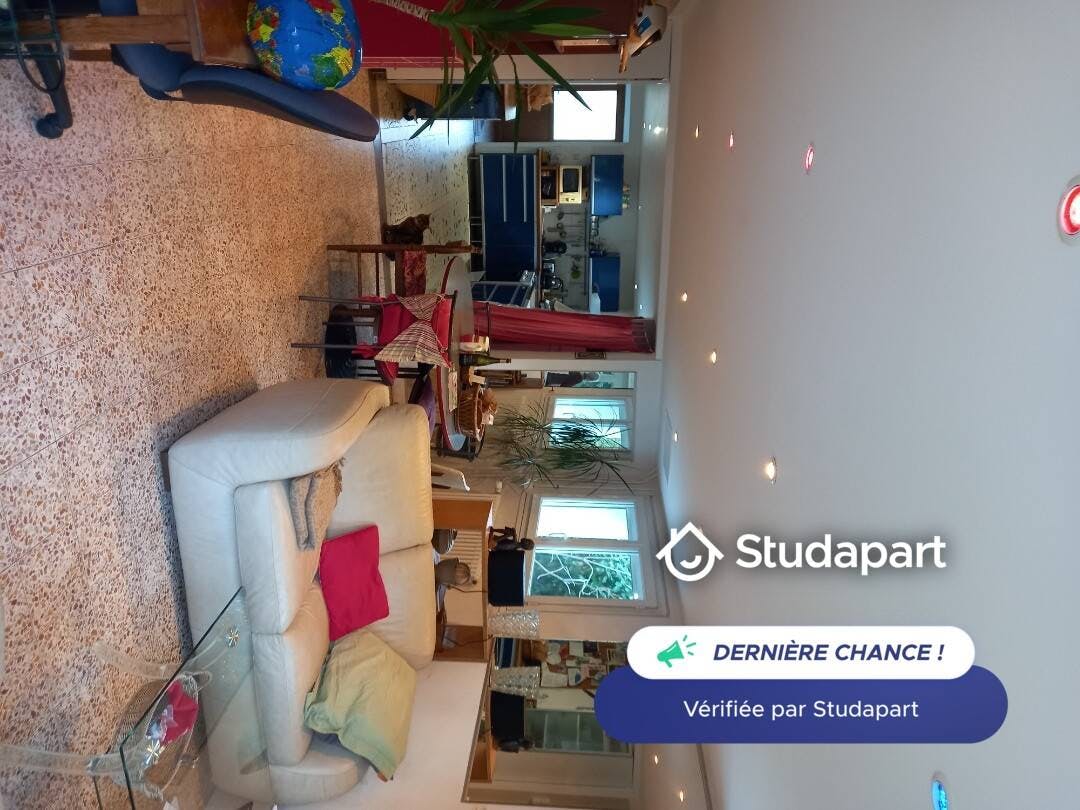 Private room for rent for €400 per month in Corbeil-Essonnes, Rue Jeanne d'Arc