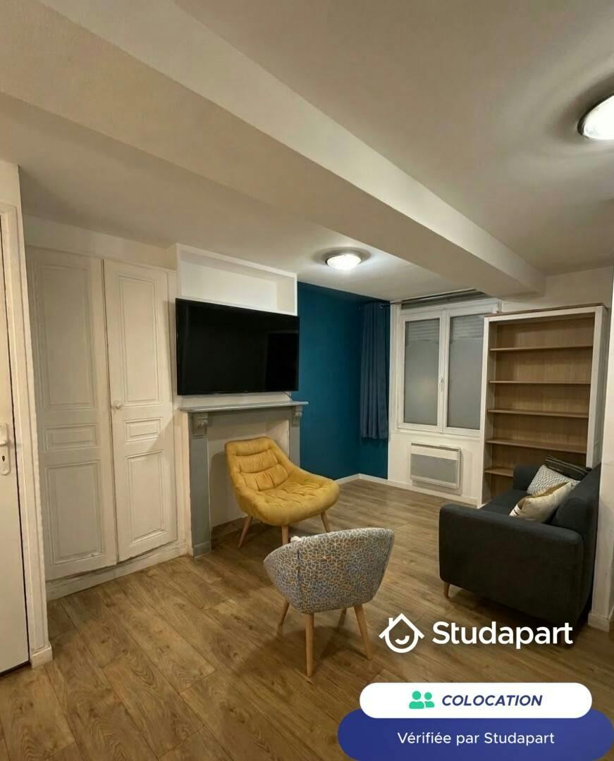 Private room for rent for €440 per month in Amiens, Rue Faubourg de Hem