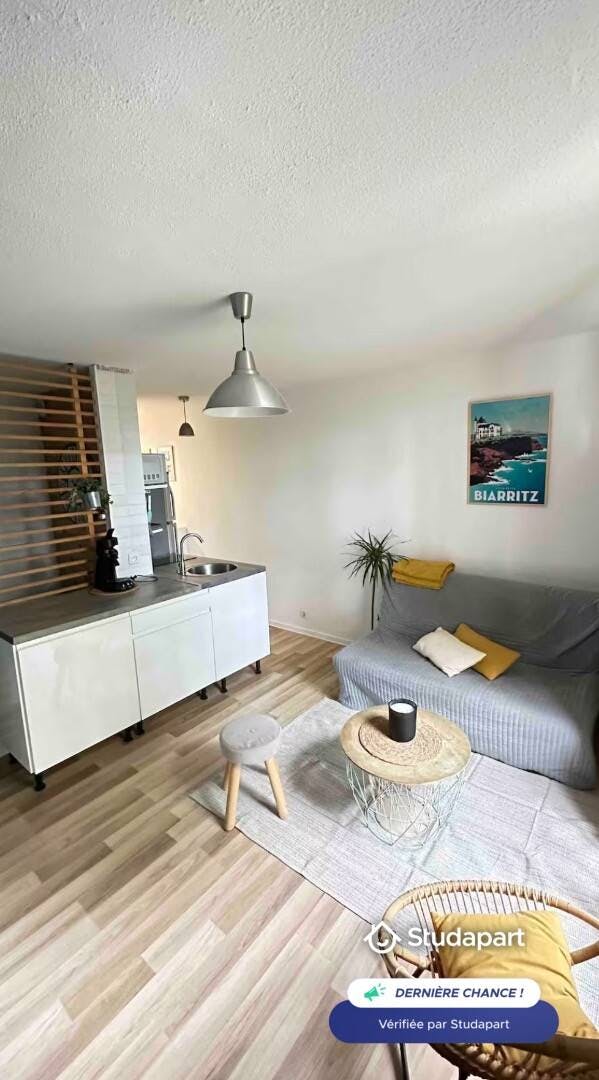 Квартира за оренду для 740 EUR на місяць у Biarritz, Domaine de Migron