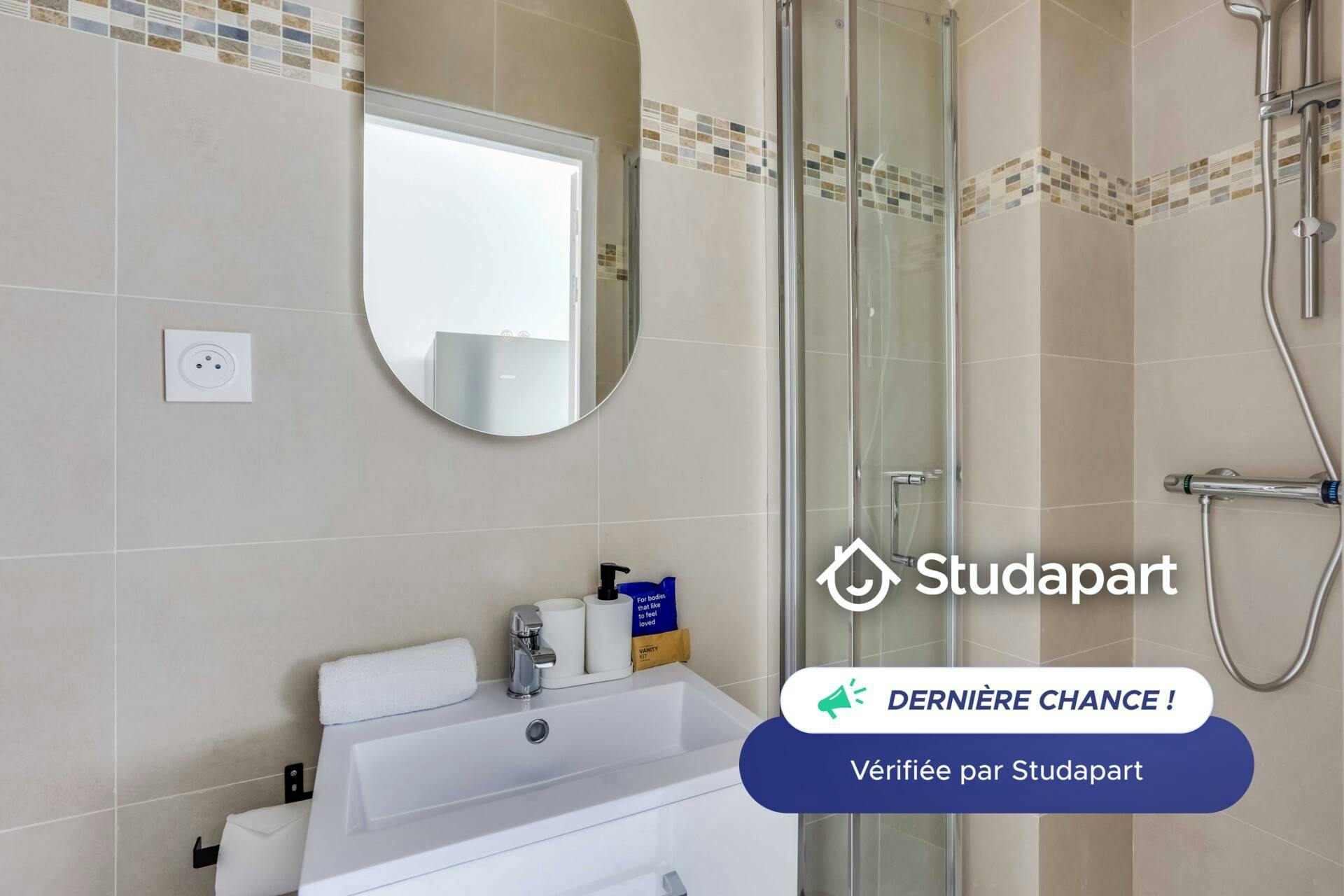 Appartement – Paris, Maison-Blanche - Plus