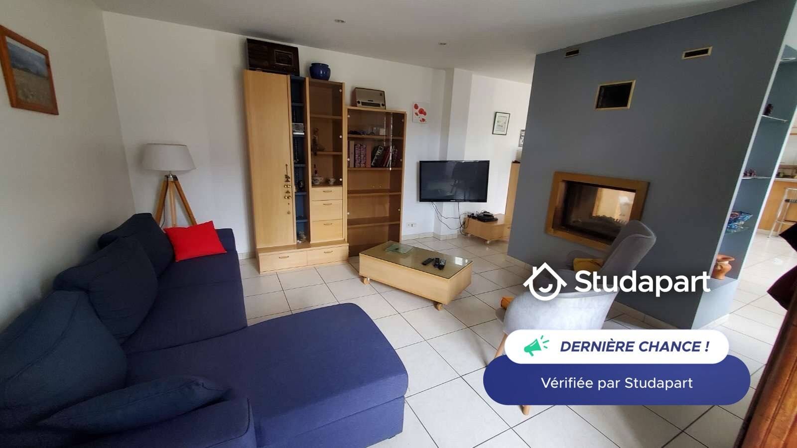 Haus zu mieten für 595 € pro Monat in Les Garennes sur Loire, Grand Rue