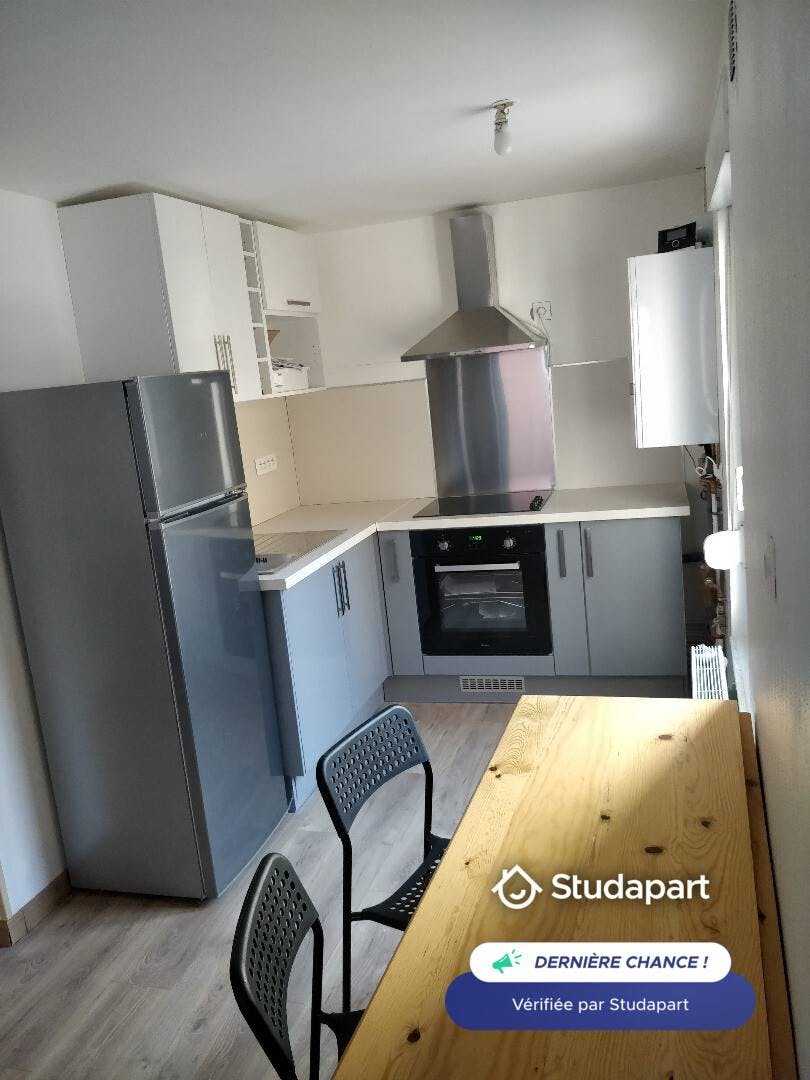 House for rent for €960 per month in Lille, Rue Frémy