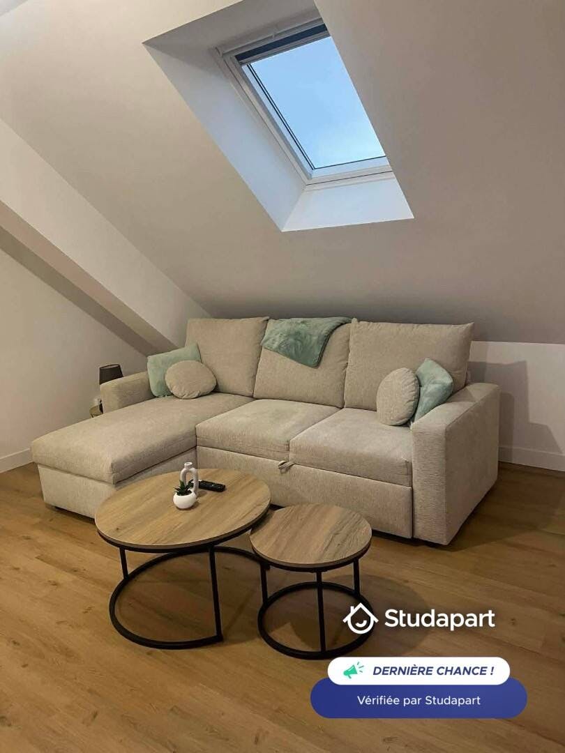 Appartement te huur voor € 1.790 per maand in Saint-Nazaire, Avenue de la République