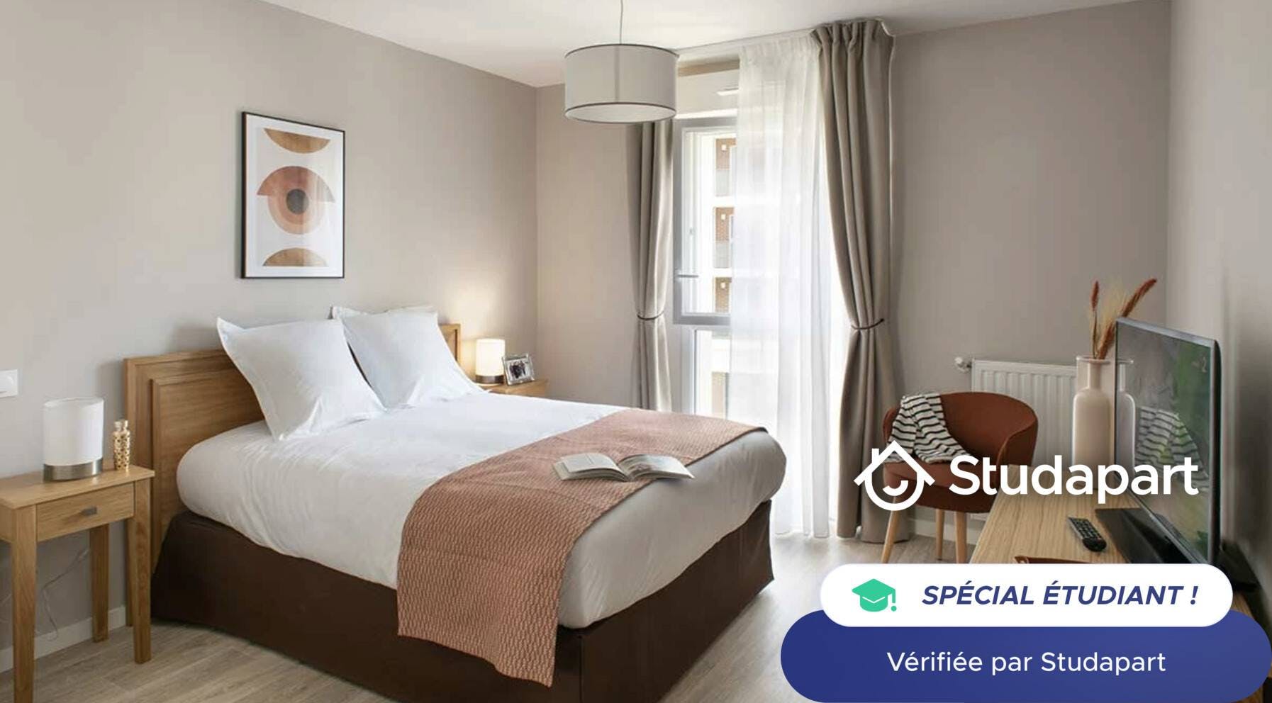 Private room for rent for €480 per month in Lens, Avenue Alfred Maes