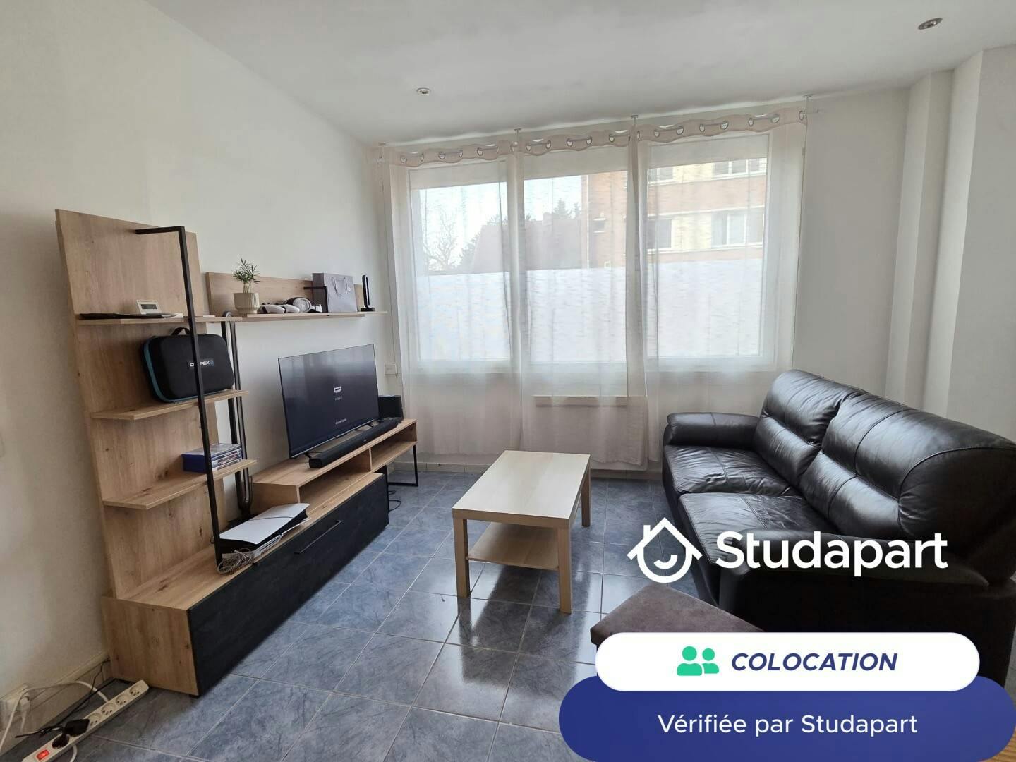 Private room for rent for €475 per month in Liévin, Avenue Jean Jaurès