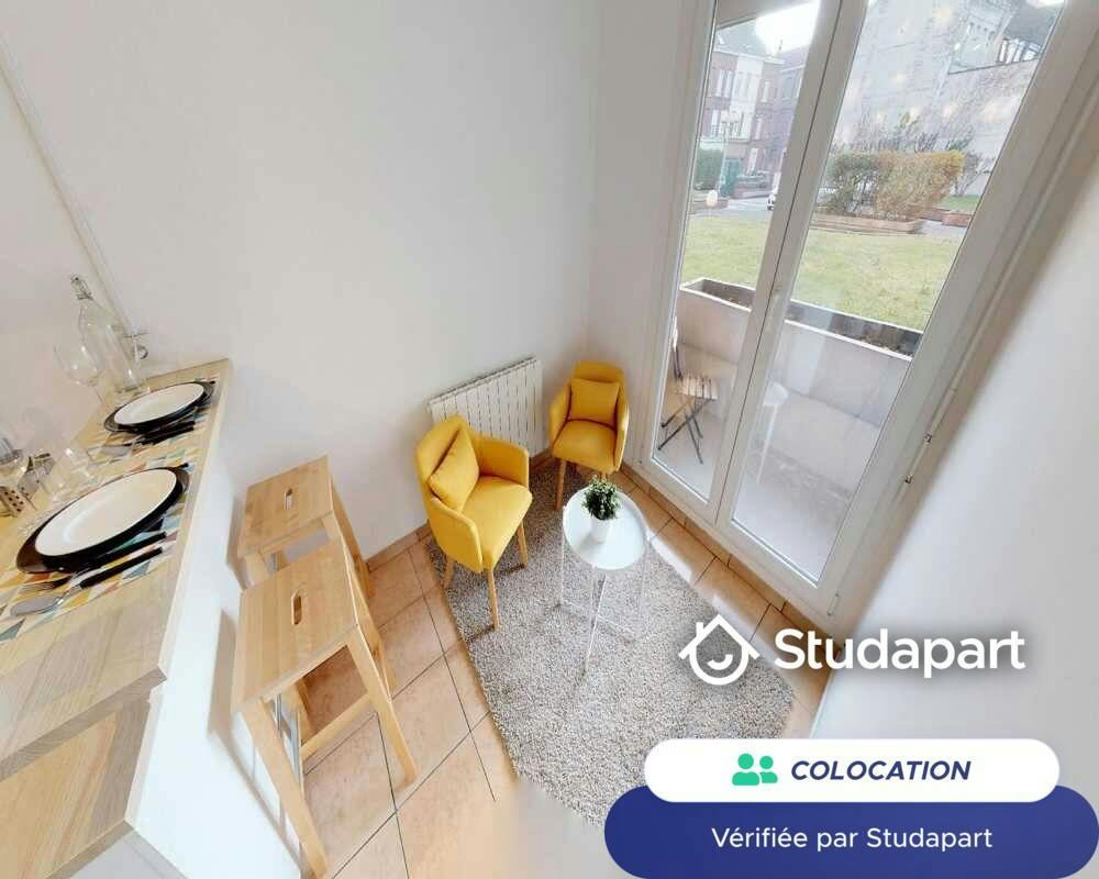 Private room for rent on Boulevard Montebello, Lille - Plus